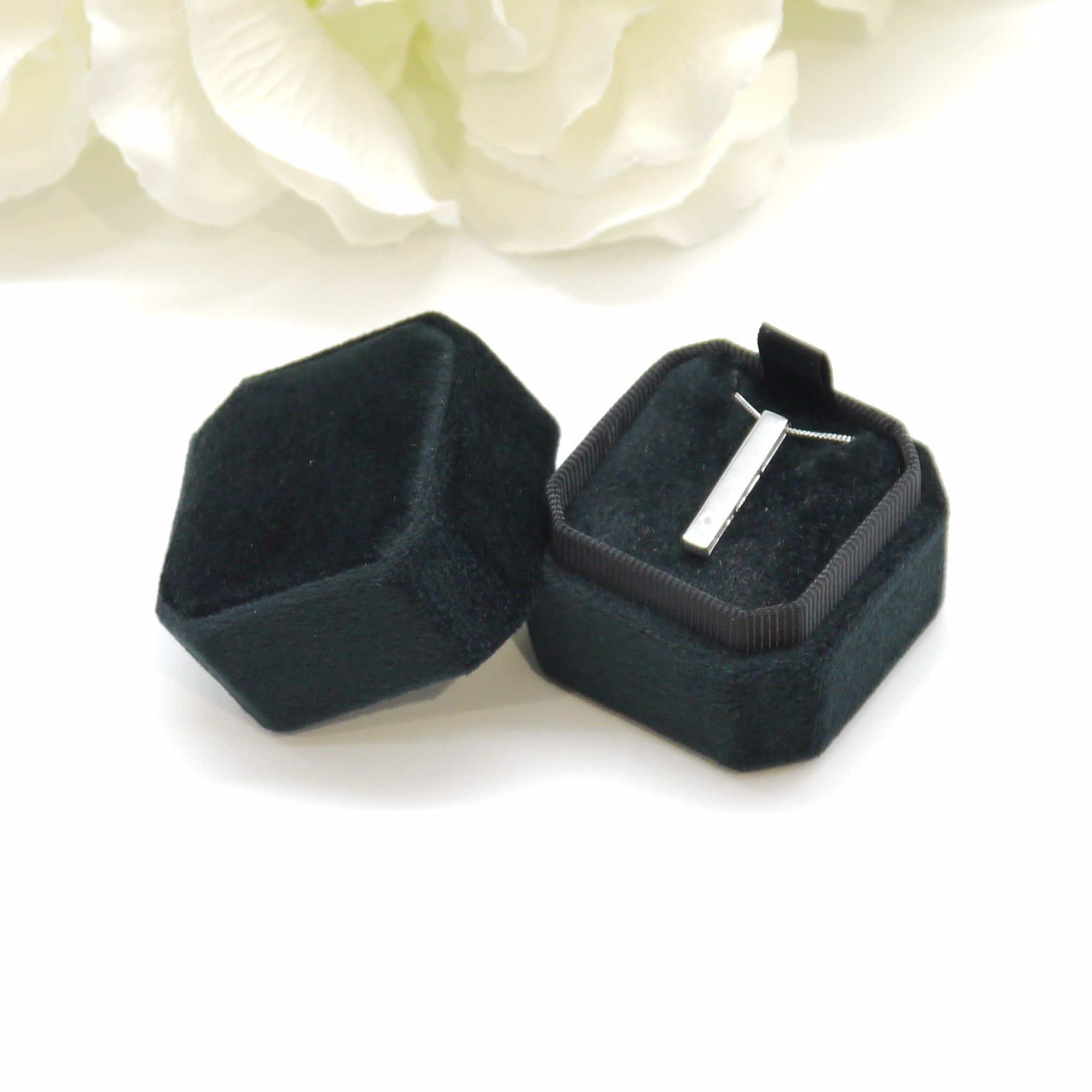 Black Square Octagon Velvet Pendant Box