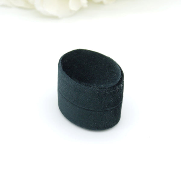 Black Oval Double Velvet Ring Box