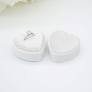 Ivory Heart Single Velvet Ring Box