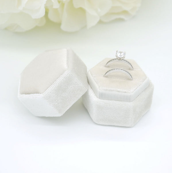 Ivory Hexagon Double Velvet Ring Box