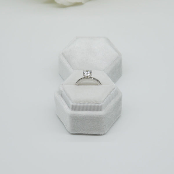 Ivory Hexagon Single Velvet Ring Box