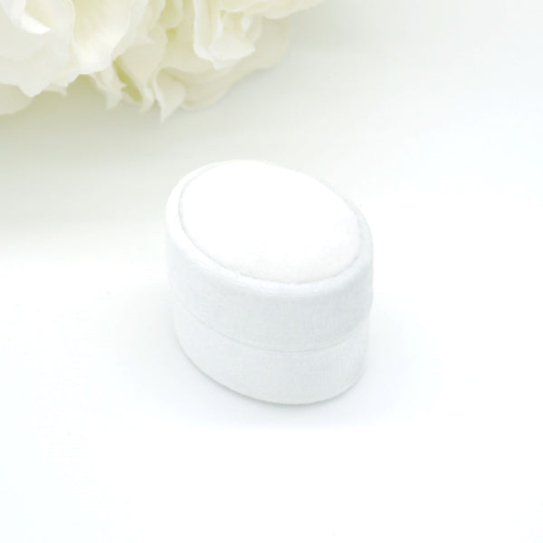 Ivory Oval Double Velvet Ring Box