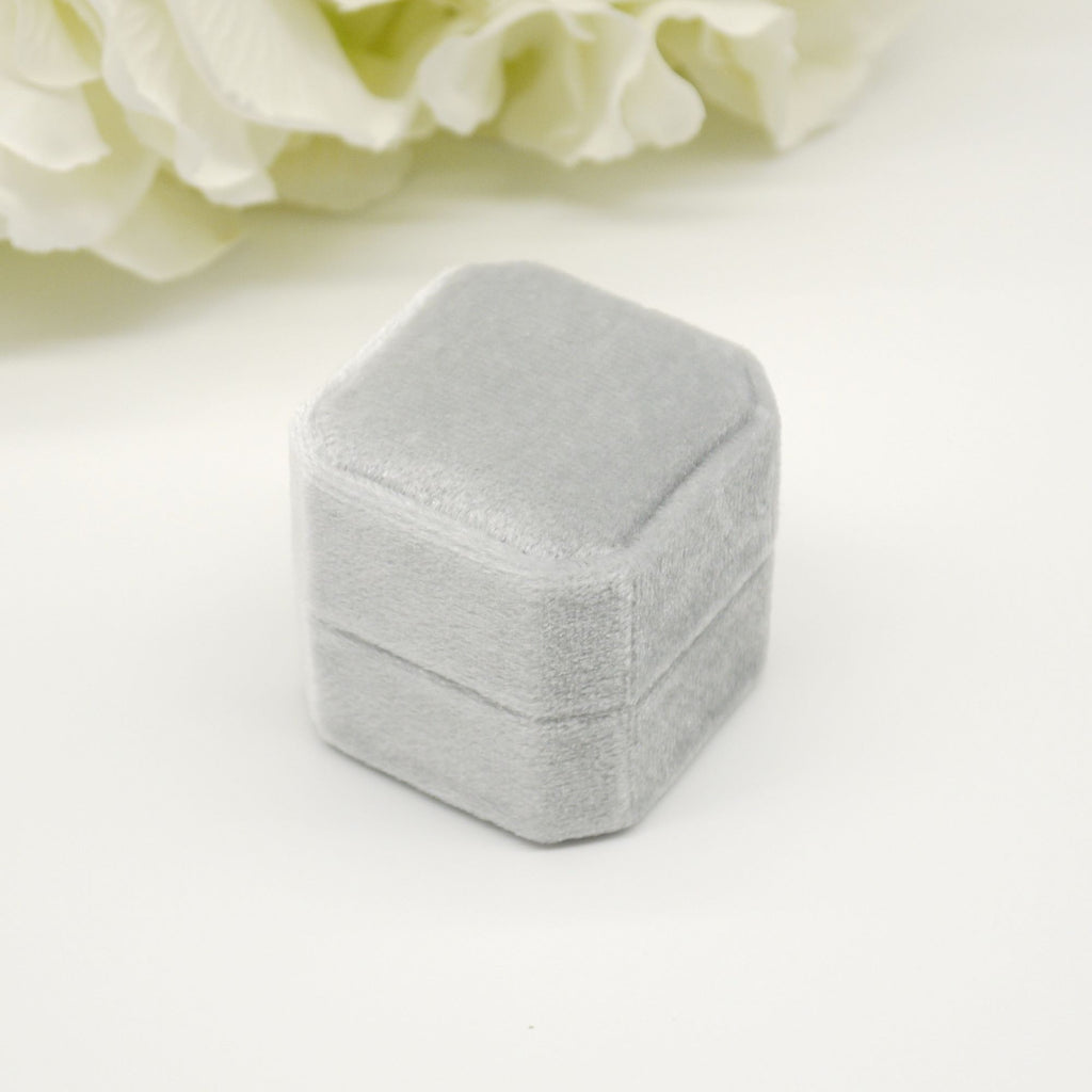 Triple sales ring box