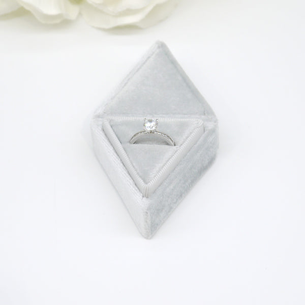 Light Grey Triangle Single Velvet Ring Box