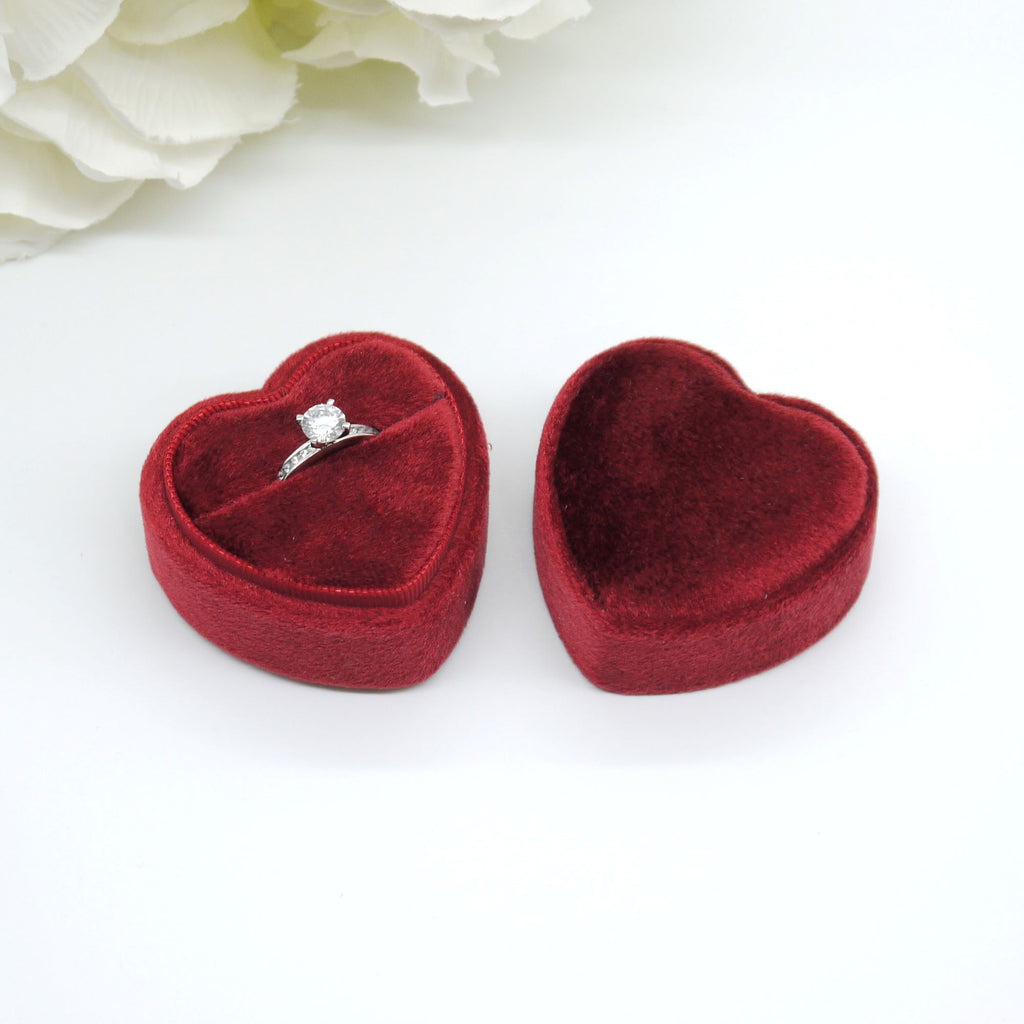 Red Heart Velvet Single Ring Box - Bijou Boxes