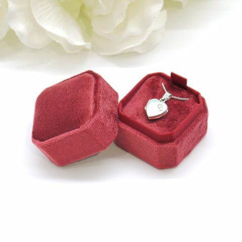 Red Square Octagon Velvet Pendant Box