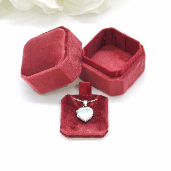 Red Square Octagon Velvet Pendant Box