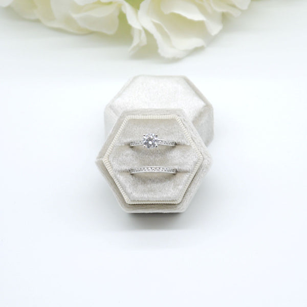 Truffle Hexagon Double Velvet Ring Box