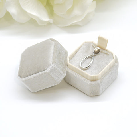 Truffle Square Octagon Velvet Pendant Box